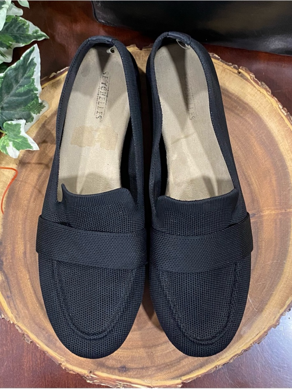 Seychelles Wide Width Knit Black Loafer 9.5W